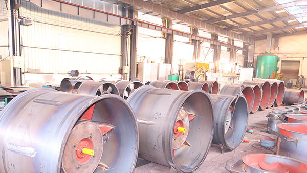 風(fēng)機生產(chǎn)區(qū)